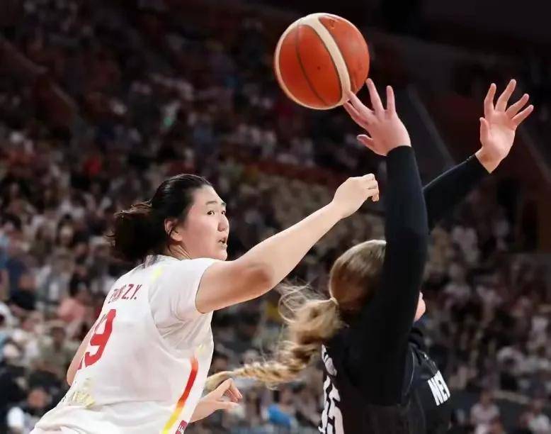 罗马尼亚女篮出色表现，晋级篮球世界杯半决赛(罗马尼亚女篮世界排名)