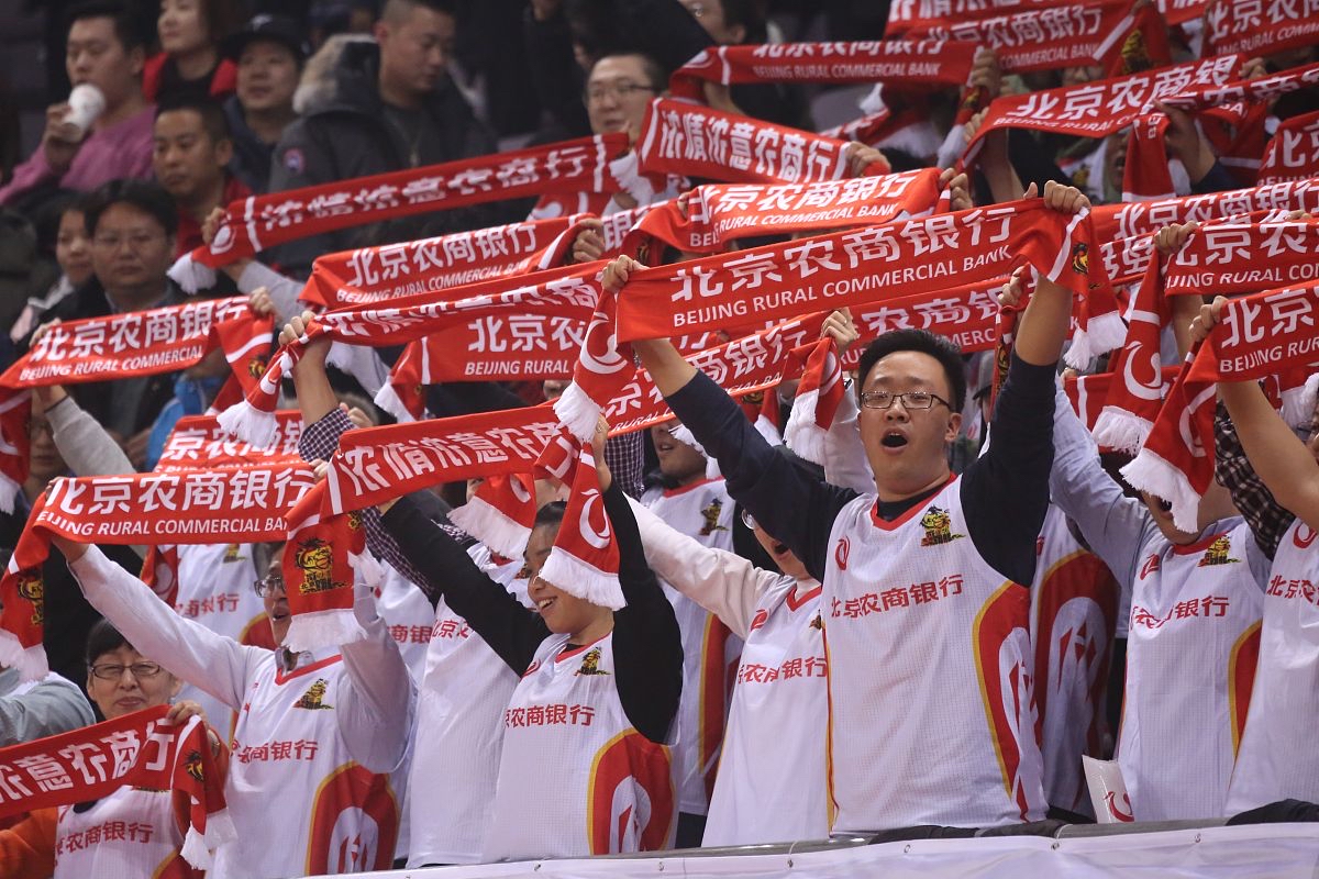 国内球队在国际赛场中苦战不利,需迎战挑战吗