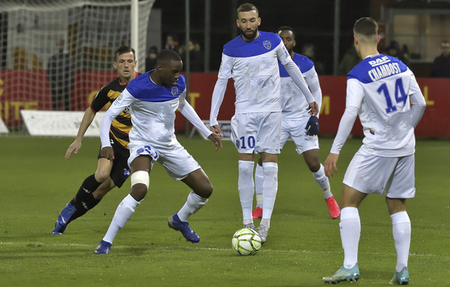 包含梅加锡奇谈续约，曼联或将卷土重来夺得联赛榜首的词条