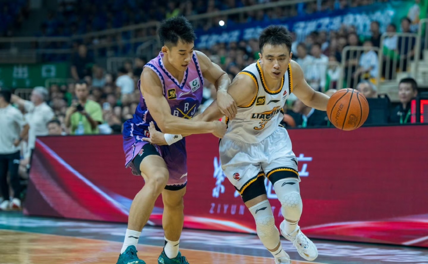 百家乐玩法-北京男篮对阵大连队，全队备战意志坚定(北京男篮对阵大连队,全队备战意志坚定不移)